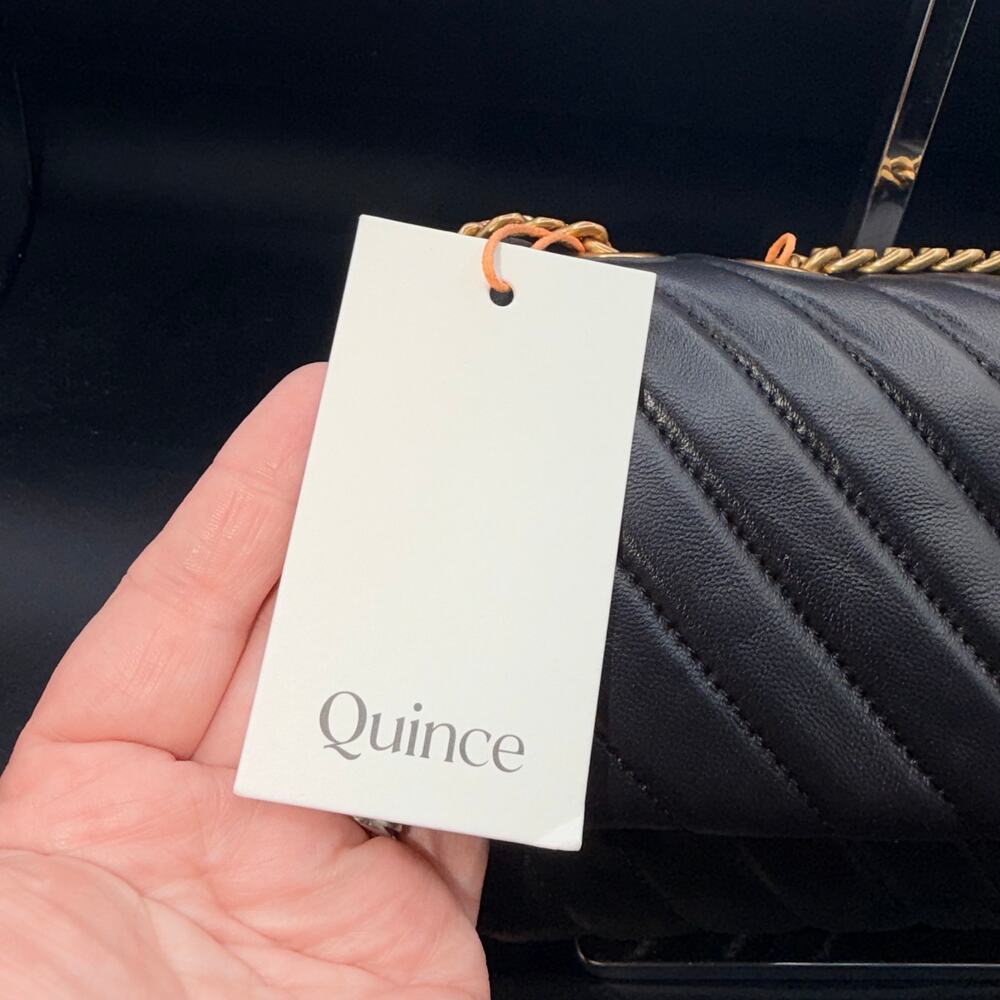 Quince NWT Black Chevron Quilted 100% Sheepskin Leather Crossbody Bag Gold - Picture 3 of 13
